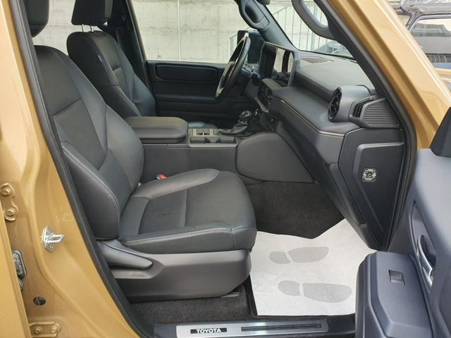 TOYOTA Land Cruiser usata, con Controllo automatico clima