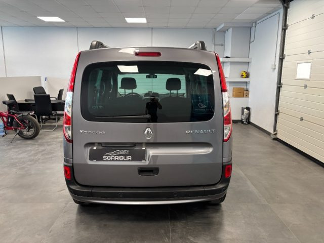 RENAULT Kangoo usata, con Autoradio