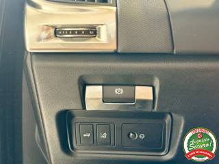 JAGUAR E-Pace usata, con Touch screen