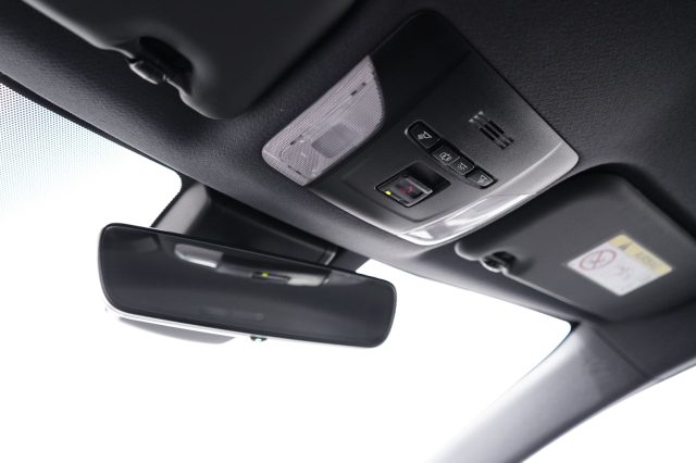 TOYOTA Corolla usata, con Specchietti laterali elettrici