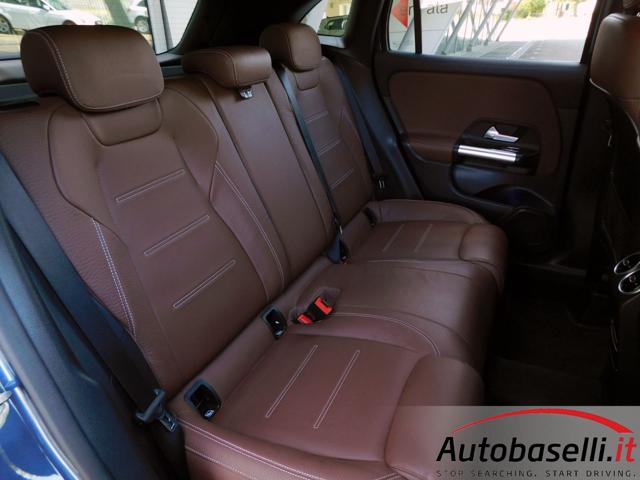 MERCEDES-BENZ GLA 220 usata, con USB