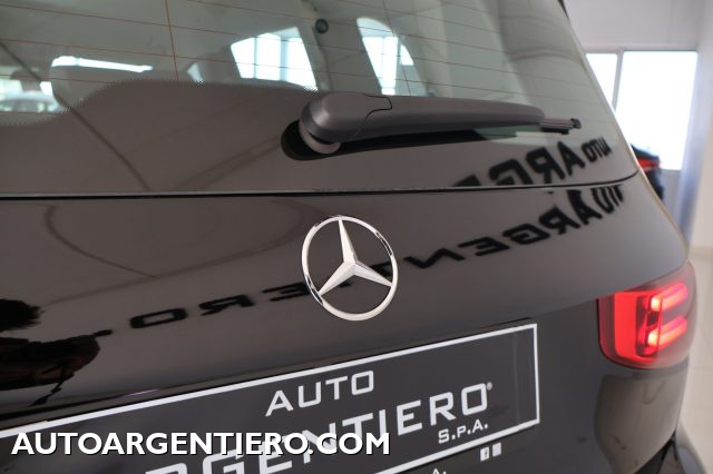 MERCEDES-BENZ GLB 180 usata, con Telecamera per parcheggio assistito