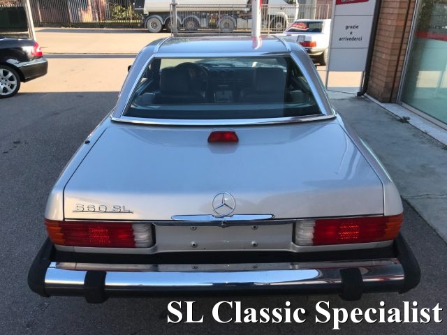 MERCEDES-BENZ SL 560 usata 11