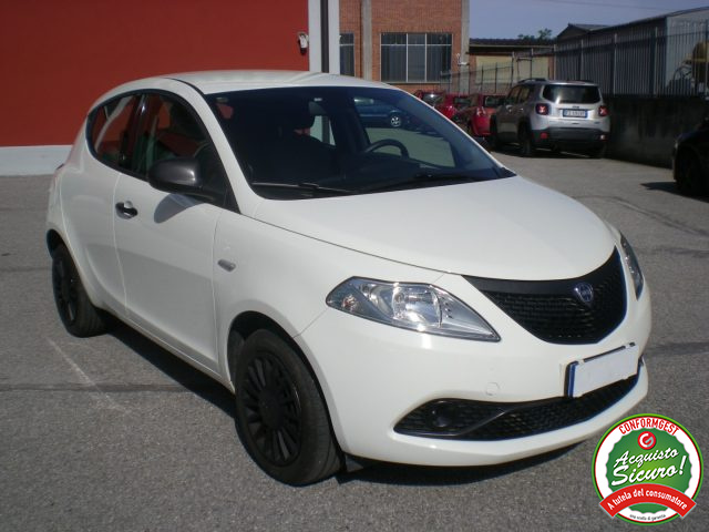 LANCIA Ypsilon usata, con Airbag