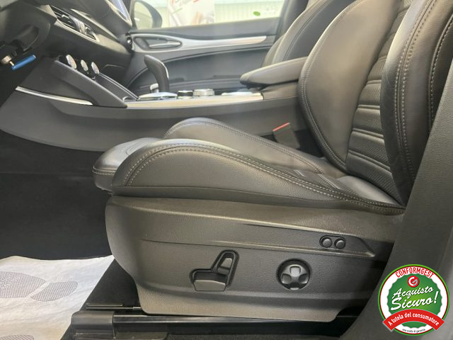 ALFA ROMEO Stelvio usata, con Telecamera per parcheggio assistito