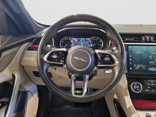 JAGUAR F-Pace usata, con Interni in pelle
