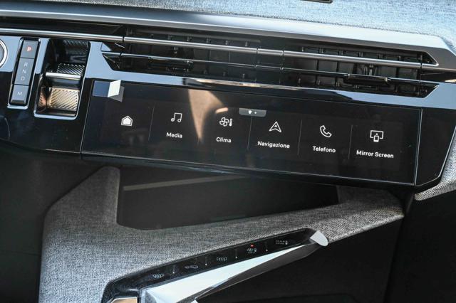 PEUGEOT 5008 usata, con Volante in pelle