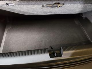OPEL Crossland usata, con Autoradio digitale
