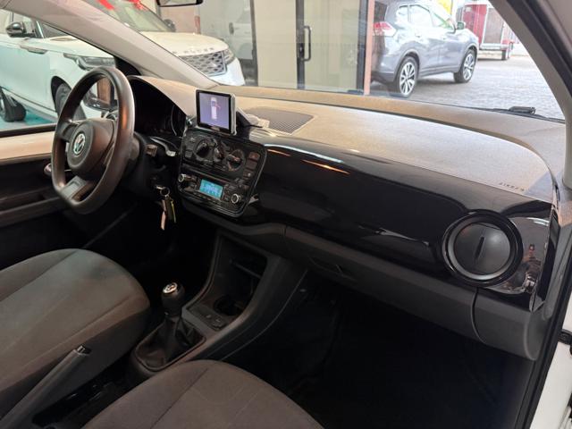 VOLKSWAGEN up! usata, con Touch screen