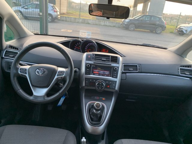TOYOTA Verso usata, con Controllo trazione
