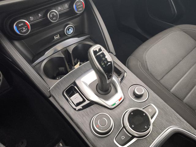ALFA ROMEO Stelvio usata, con Sistema di navigazione