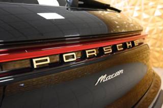 PORSCHE Macan usata 18