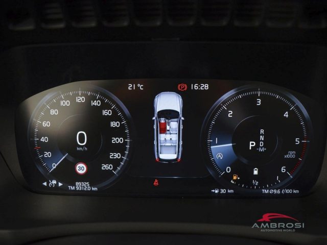 VOLVO XC90 usata 12