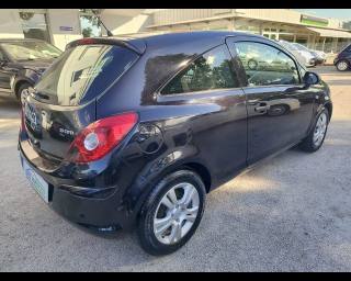 OPEL Corsa usata, con Servosterzo