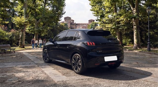 PEUGEOT 208 usata, con Airbag laterali