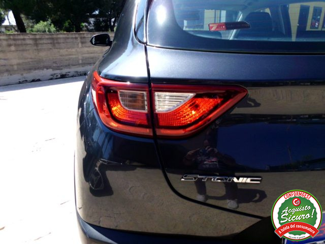KIA Stonic usata, con Hill holder