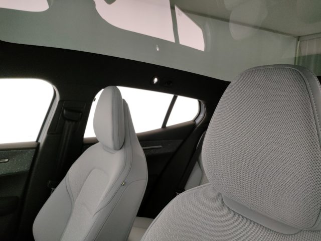 VOLVO EX30 usata, con Sedile posteriore sdoppiato