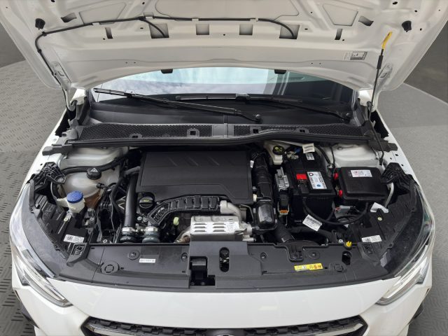 OPEL Corsa usata, con Sensori di parcheggio anteriori