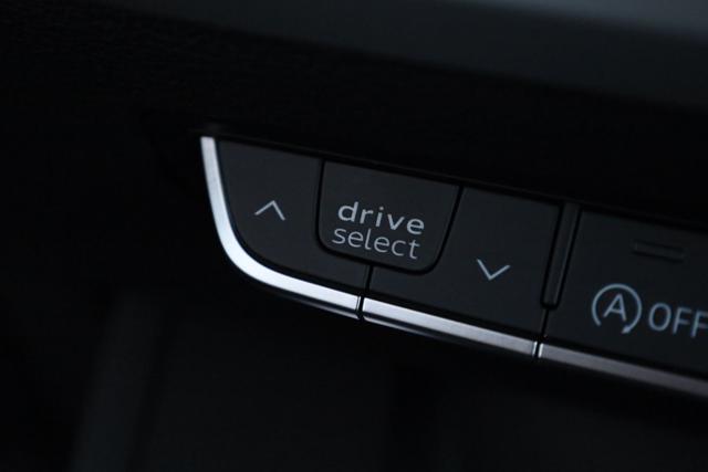 AUDI A4 usata, con Bluetooth