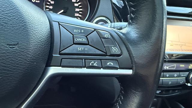 NISSAN Qashqai usata, con Boardcomputer