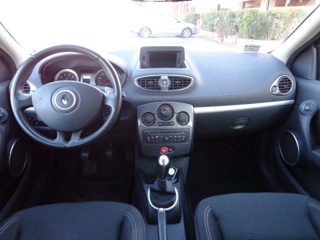 RENAULT Clio usata, con Controllo automatico clima