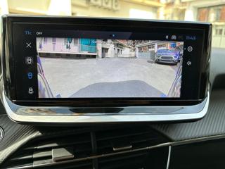 PEUGEOT 2008 usata, con Controllo automatico clima