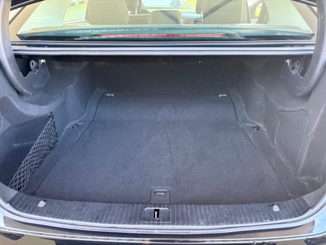 MERCEDES-BENZ E 200 usata, con Vivavoce