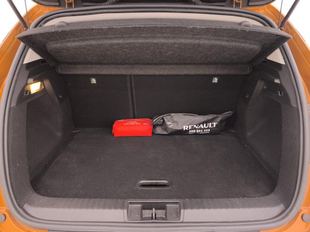 RENAULT Captur usata, con Sensori di parcheggio posteriori