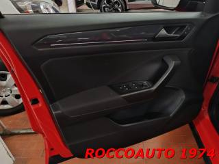 VOLKSWAGEN T-Roc usata, con Volante in pelle