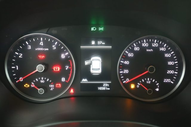 KIA Stonic usata 6