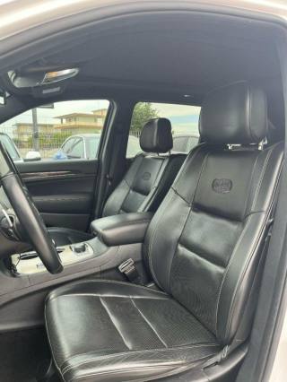 JEEP Grand Cherokee usata, con Autoradio