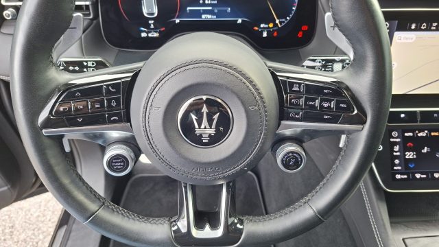 MASERATI Grecale usata, con Climatizzatore
