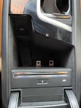 VOLVO V90 Cross Country usata, con USB