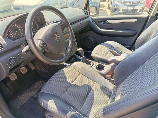 MERCEDES-BENZ A 180 usata 8