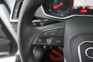 AUDI Q5 usata, con Sensori di parcheggio anteriori