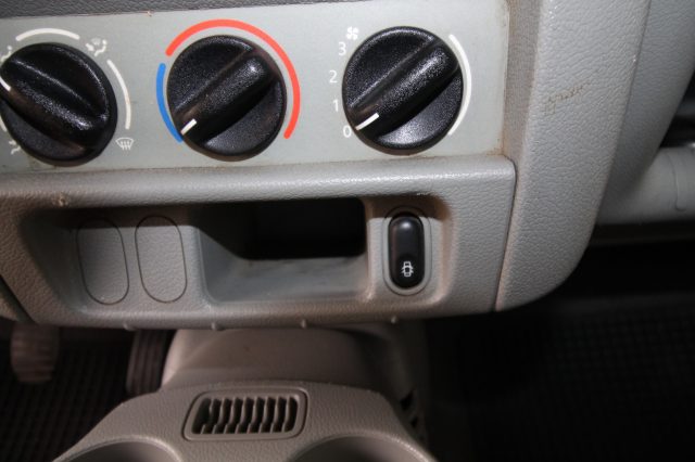 RENAULT Kangoo usata, con Servosterzo