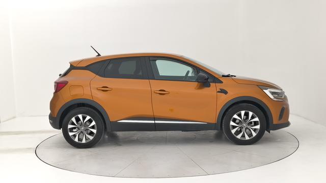 RENAULT Captur usata, con Autoradio