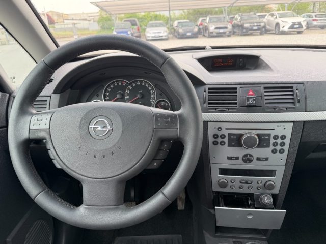 OPEL Meriva usata, con Controllo automatico clima