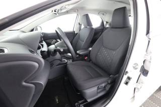 TOYOTA Yaris usata 2
