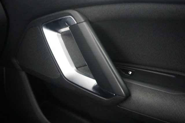 PEUGEOT 308 usata, con Telecamera per parcheggio assistito