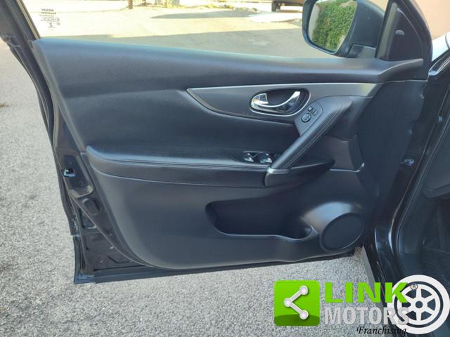 NISSAN Qashqai usata, con Sedile posteriore sdoppiato