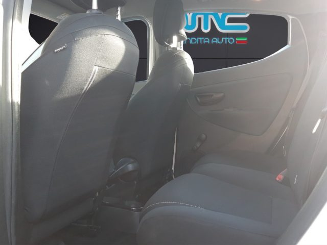 LANCIA Ypsilon usata, con Fendinebbia