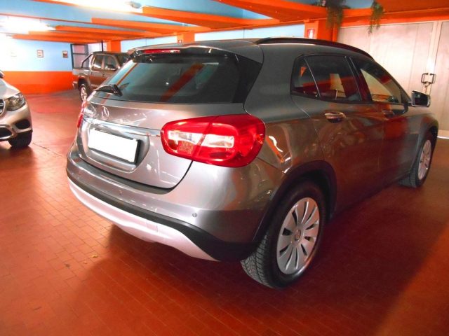 MERCEDES-BENZ GLA 180 usata, con Boardcomputer