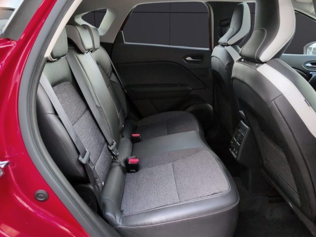 RENAULT Captur usata, con Touch screen