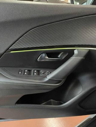 PEUGEOT 2008 usata, con Vetri oscurati