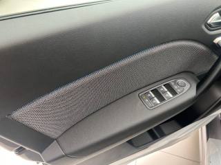 RENAULT Captur usata, con Fari Xenon