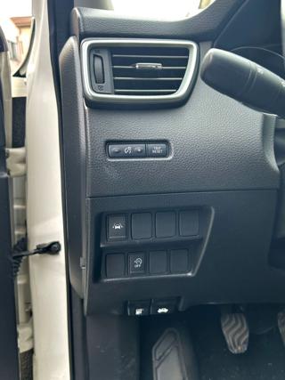 NISSAN Qashqai usata, con Sensori di parcheggio anteriori