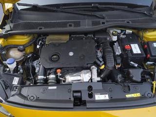 PEUGEOT 208 usata, con USB