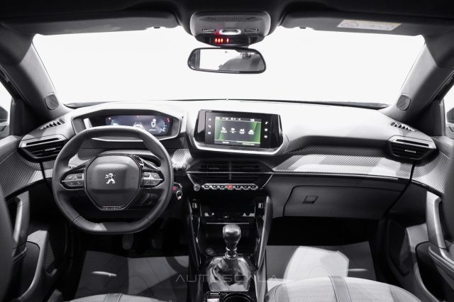 PEUGEOT 2008 usata, con Touch screen