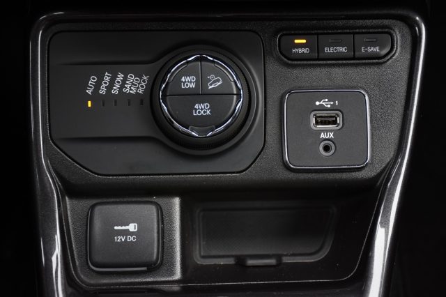 JEEP Compass usata, con Autoradio digitale
